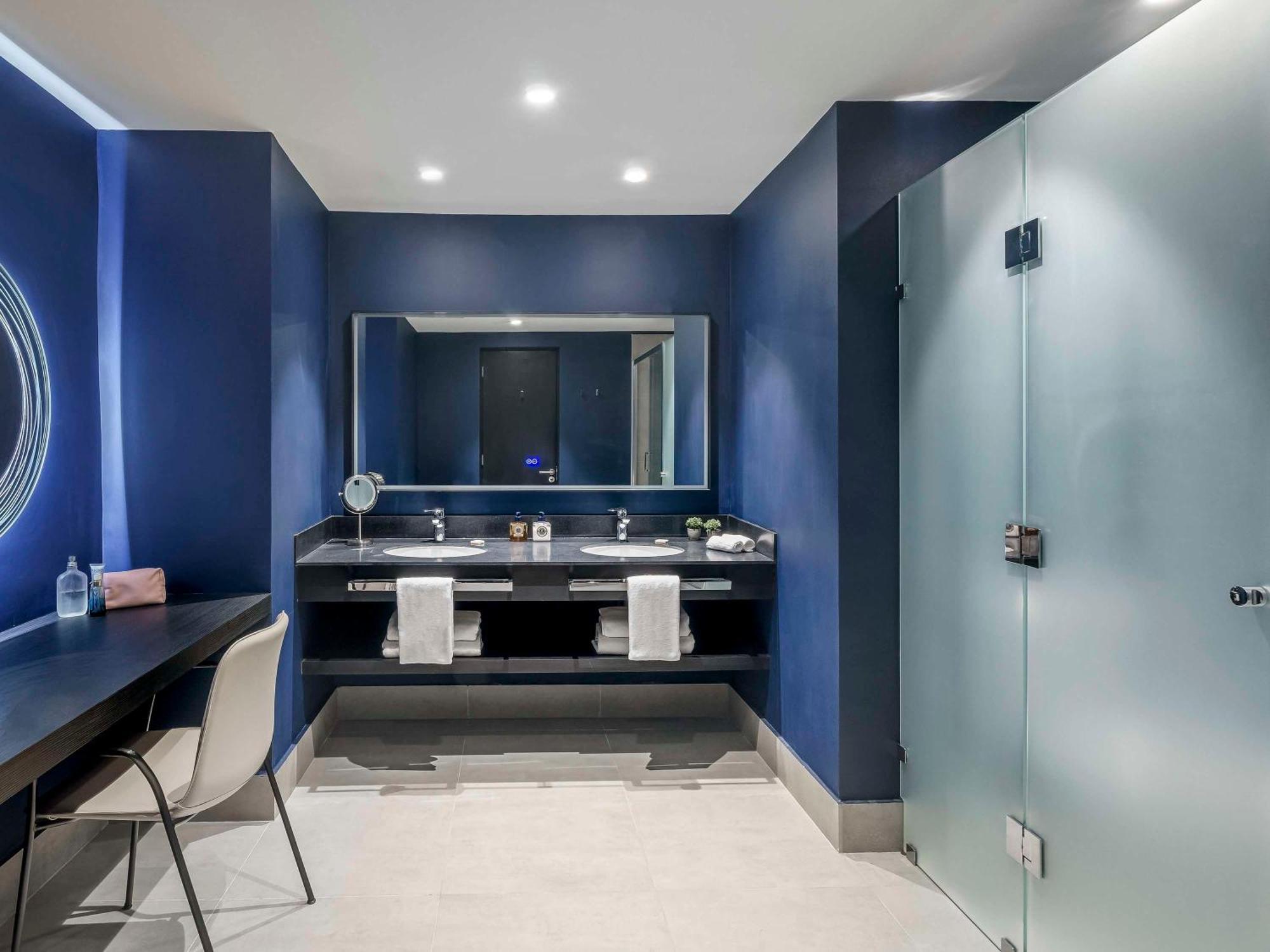 Pullman Santiago Vitacura ภายนอก รูปภาพ Bathroom