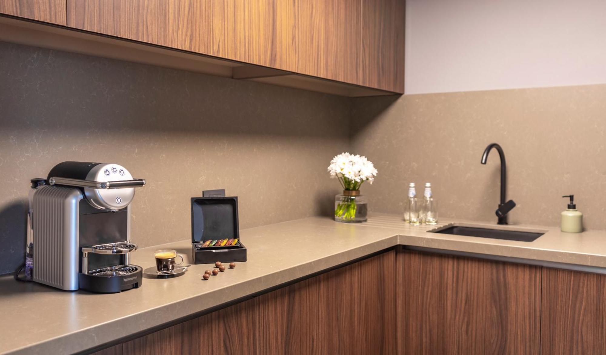 Pullman Santiago Vitacura ภายนอก รูปภาพ A Nespresso machine in a kitchen